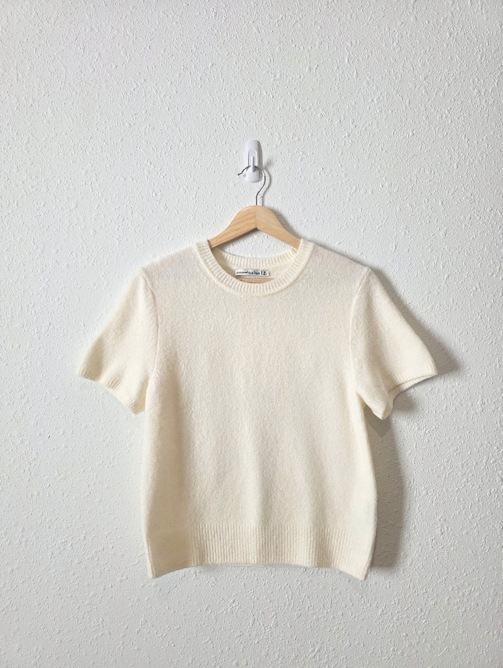 Abercrombie & Fitch Cream Short Sleeve Knit Tee M